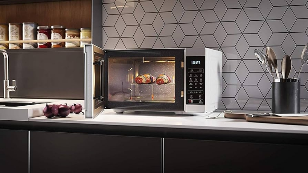 Immagine di FORNO MICROONDE CON GRILL 28L 900W/1100W SHARP YC-MG81E-B BLACK