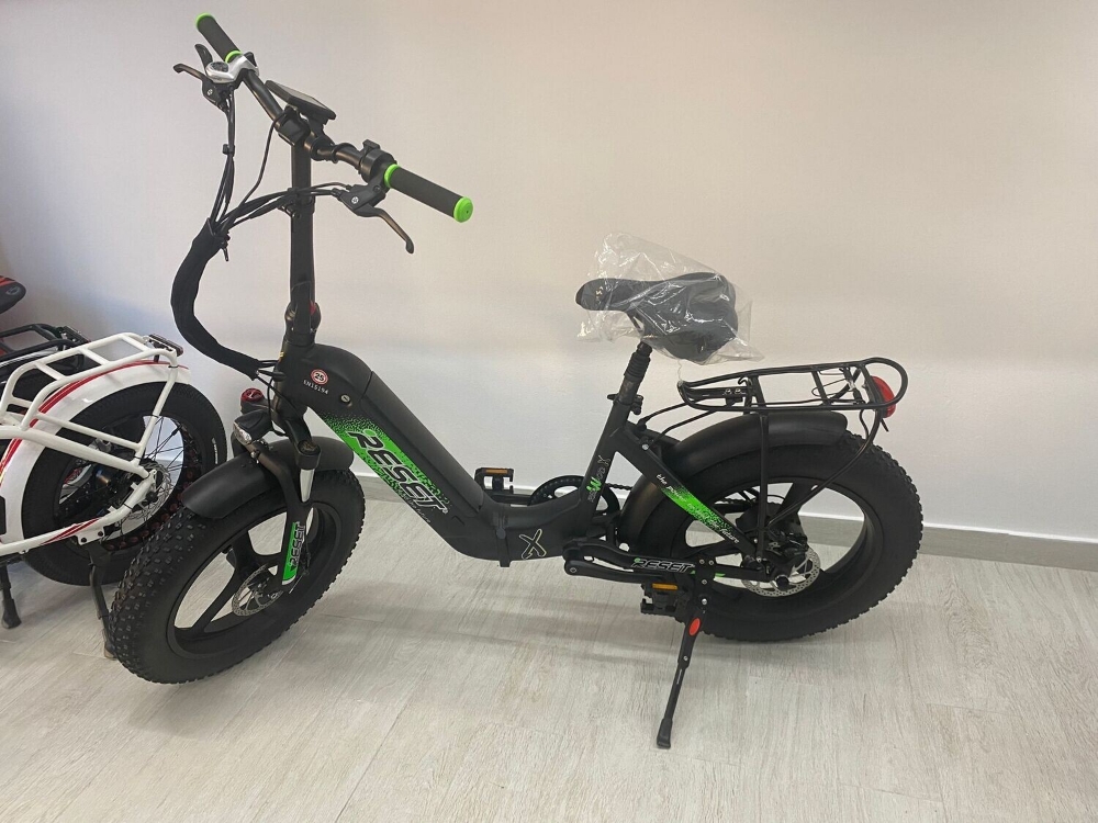 Immagine di BICICLETTA ELETTRICA 250W RESET YOUNG NERO/VERDE