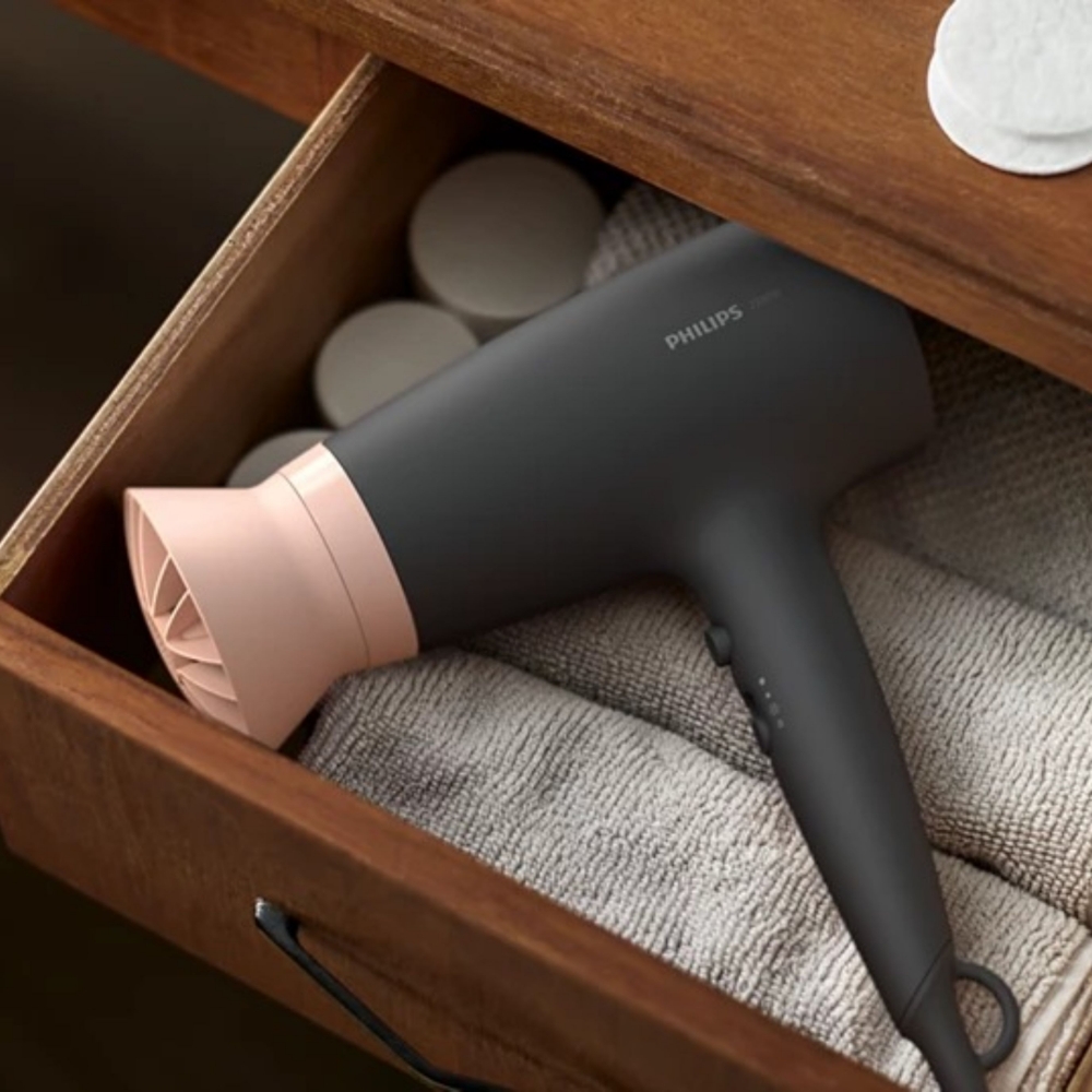 Immagine di ASCIUGACAPELLI PHILIPS SERIE 3000 2100W BHD350/10 BLACK/ROSE