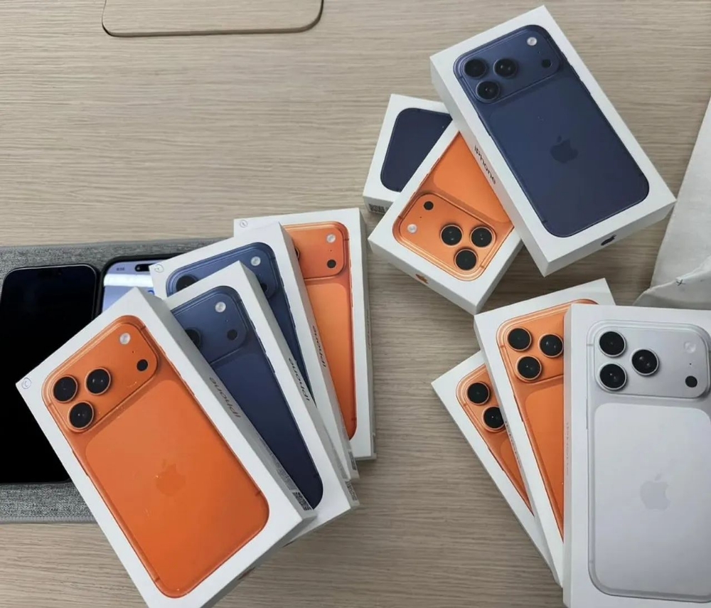 Immagine di APPLE IPHONE 17 PRO MAX 256GB MFYN4ZD/A COSMIC ORANGE EUROPA