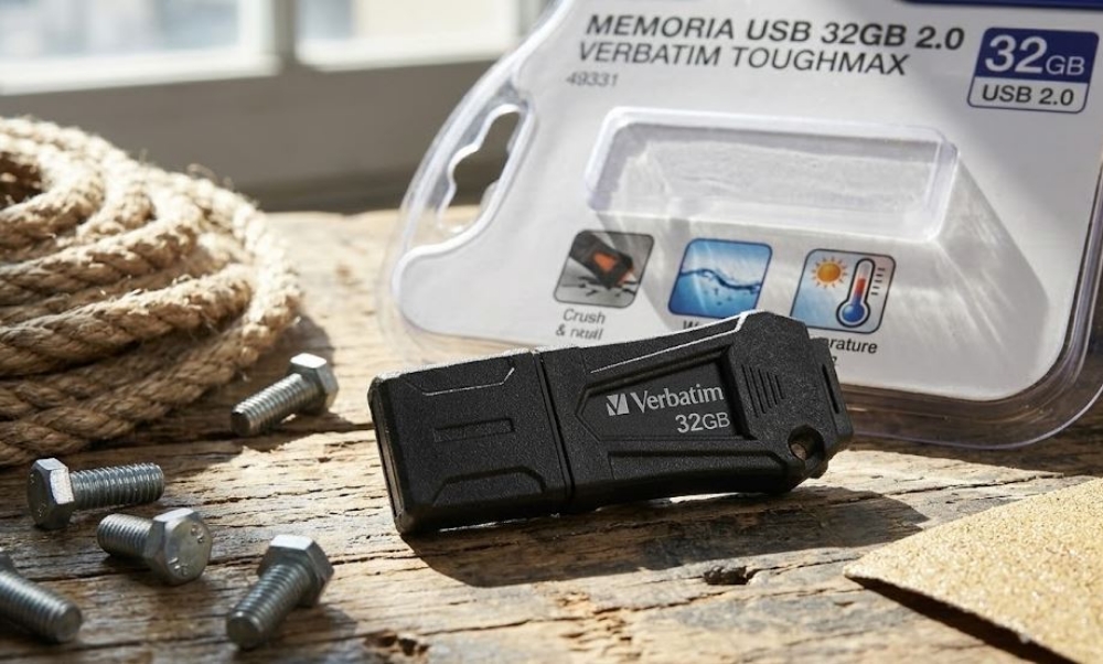 Picture of MEMORIA USB 32GB 2.0 VERBATIM TOUGHMAX 49331